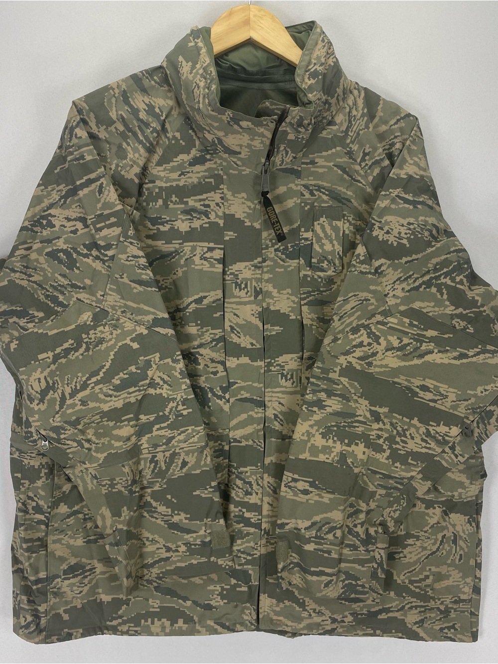 USAF APECS Parka Jacket Mens Large Short Digital Stripe Gore-Tex Camo Military